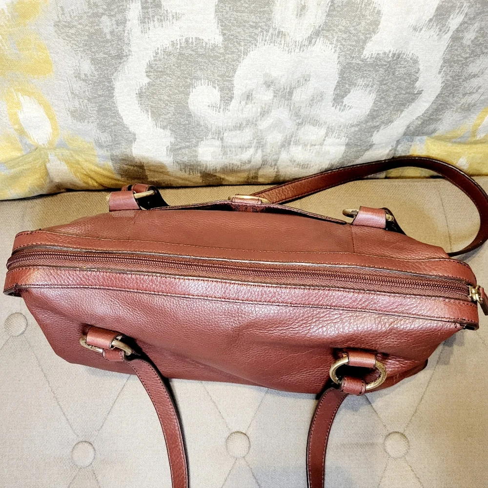 Vintage Etienne Aigner Leather Shoulder Bag - Picture 16 of 16